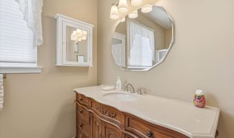 17 Sparrow Ln, Barnegat, NJ 08005