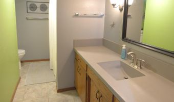 2214 SE 14th Ave, Aberdeen, SD 57401