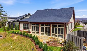 2 Lifestyle Ct, Arden, NC 28704
