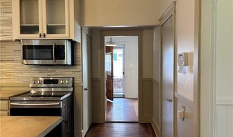 5 Ellwood Pl, Newport, RI 02840