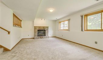 12818 Eastview Curv, Apple Valley, MN 55124