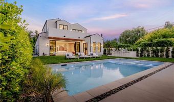 16711 Moorpark St, Encino, CA 91436