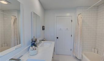 23 Chachapacassett Rd, Barrington, RI 02806