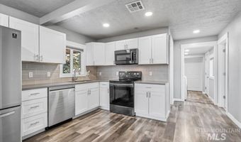 3029 N Maple Grove Rd, Boise, ID 83704