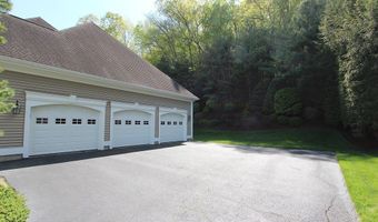 19 Devonshire Ct, Avon, CT 06001