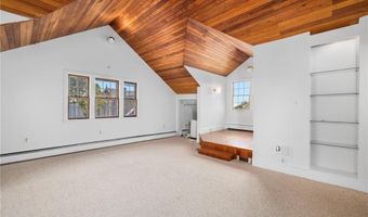 28 John St, Newport, RI 02840