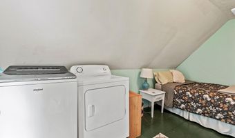301 PRIDE FARM Rd, Falmouth, ME 04105