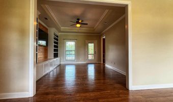 70 Gates Ln, Batesville, AR 72501