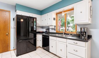 1807 9th St SW, Austin, MN 55912