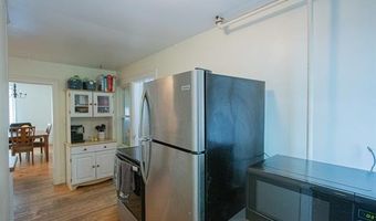 235 E Saint Clair St, Almont, MI 48003