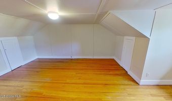 568 Park Ave Apt 2, Albany, NY 12208