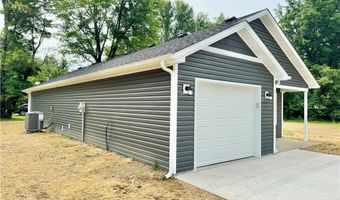 695 Mann Ave, Austin, IN 47102