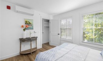 32 Exchange St 204, East Greenwich, RI 02818