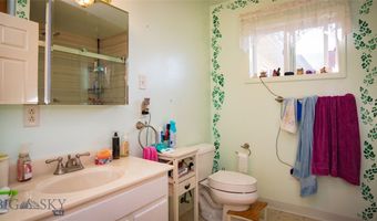 65 Indian Rings Rd, Big Timber, MT 59011