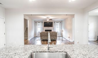 101 Bluegrass Ct, Aberdeen, NC 28315