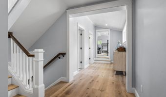 24 Amerescoggin Rd, Falmouth, ME 04105