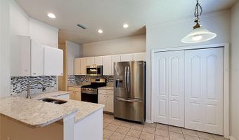 6932 MONARCH PARK Dr, Apollo Beach, FL 33572