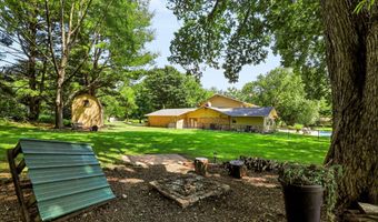8852 Ridge Hill Dr, Indianapolis, IN 46217