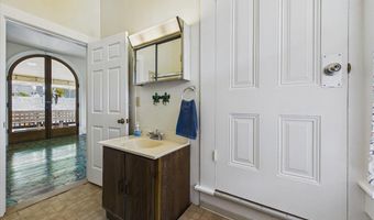 10730 W End Rd, Arcata, CA 95521