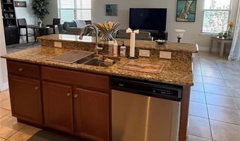 352 LAUREL FALLS Dr, Apollo Beach, FL 33572