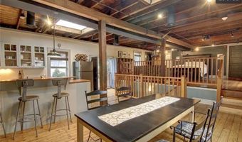 30 Bradford St, Bristol, RI 02809