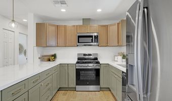 109 W Kinderman Dr, Avondale, AZ 85323