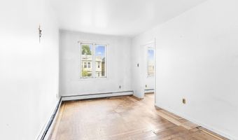 42 E 40th St, Bayonne, NJ 07002