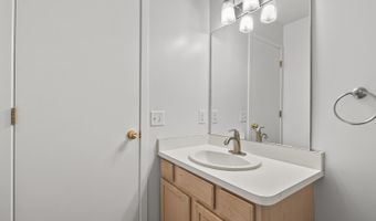 1696 Reserve Ct, Ann Arbor, MI 48103