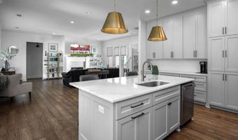 920 Caddo Dr, Benton, AR 72019