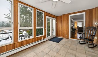 85 Cherry Hill Rd, Branford, CT 06405