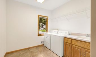12068 Gantry Ln, Apple Valley, MN 55124