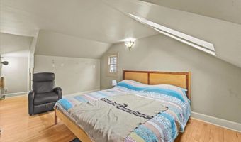 84 Charlotte St, Burlington, VT 05401