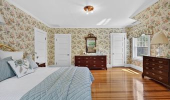 311 S Main St, Andover, MA 01810