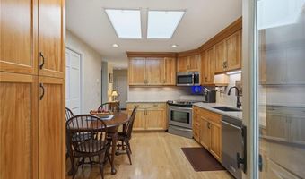115 Pine Glen Dr, East Greenwich, RI 02818
