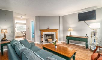 27 Crows Nest Ln 17F, Danbury, CT 06810
