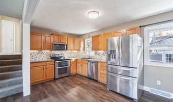 321 NE 9th St, Ankeny, IA 50021