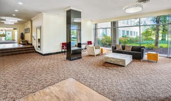 6631 WAKEFIELD Dr 319, Alexandria, VA 22307