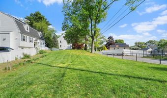 9 Rhodes St, Billerica, MA 01821