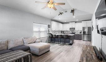 207 N Hubbard St, Alvord, TX 76225