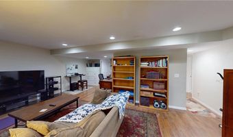 1010 W Richway Dr, Albert Lea, MN 56007