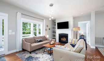209 Patriots Dr, Asheville, NC 28805
