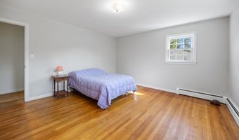 622 Wiese Rd, Cheshire, CT 06410