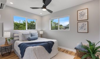 614 Kalolina St A, Kailua, HI 96734