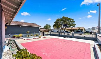 240 Ledgewood Ln, San Diego, CA 92114