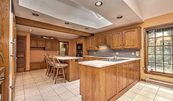 58 Anthony Ct, Bethany, CT 06524