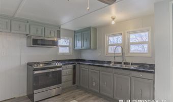 23 3rd Ave W, Deaver, WY 82421