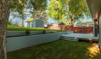 1106 Omaha St, Belle Fourche, SD 57717