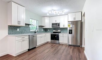 215 EDGEWOOD Dr, Bartow, FL 33830