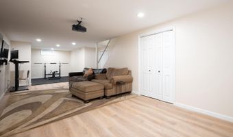 522 BEECH TREE Ln, Hockessin, DE 19707