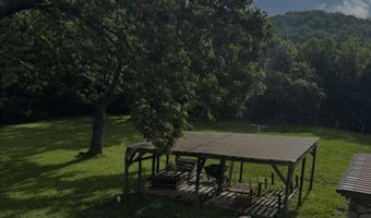 10463 Farm Road 1182, Aurora, MO 65605